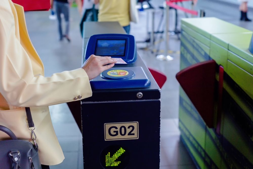 ห้องโดยสารของรถไฟฟ้าสายสีส้ม รองรับผู้โดยสารได้ 50,000 คน