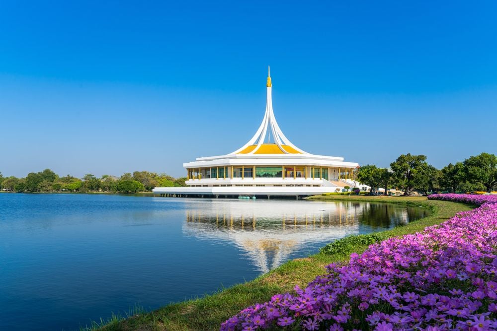สวนหลวง ร.9 สวนสาธารณะย่านกรุงเทพกรีฑา